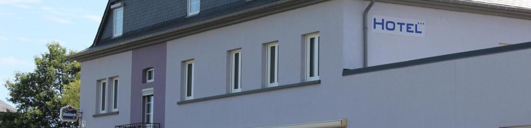 Hôtel Restaurant Brasserie Salle de jeux Air de jeux pour enfant extérieurs